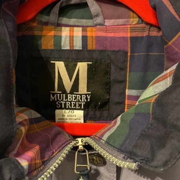Mulberry Street lightweight purple and plaid hooded coat. Size Large. - Picture 4 of 9